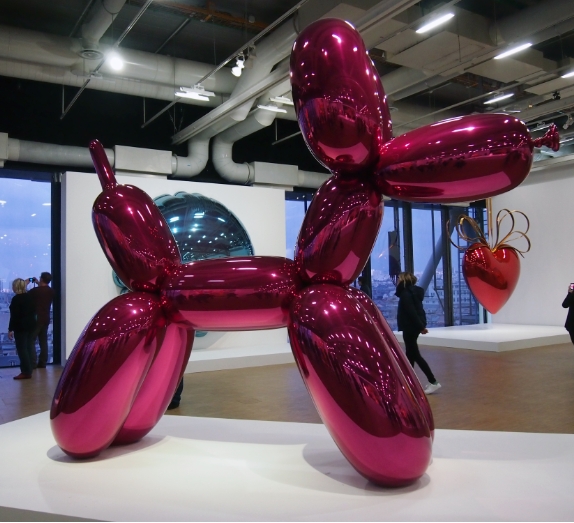 The Centre Pompidou's Unveiling of Jeff Koons: A Must-See Exhibition