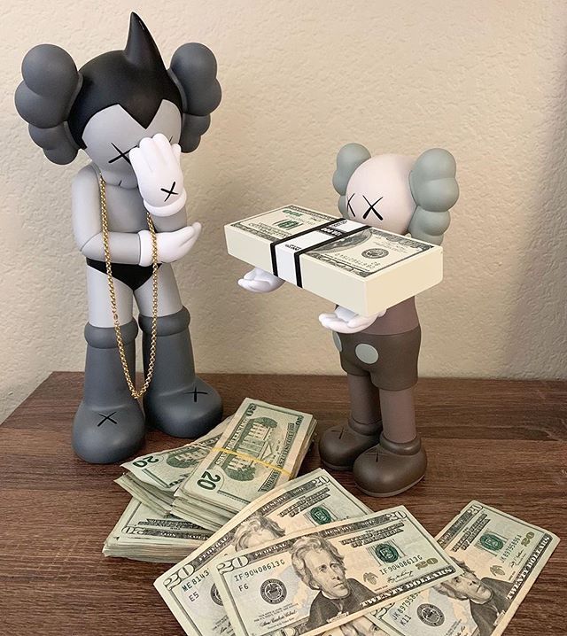 Kaws Companion Figure